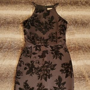 XS NWOT Black Floral Rose Halter Dress